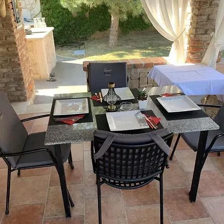 In With Terrace, Air Condition, Wifi