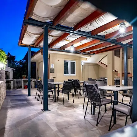 In With Terrace, Air Condition, Wifi