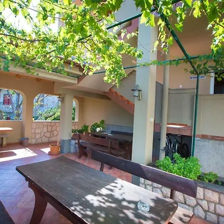 In With Terrace, Air Condition, Wifi * Lopar