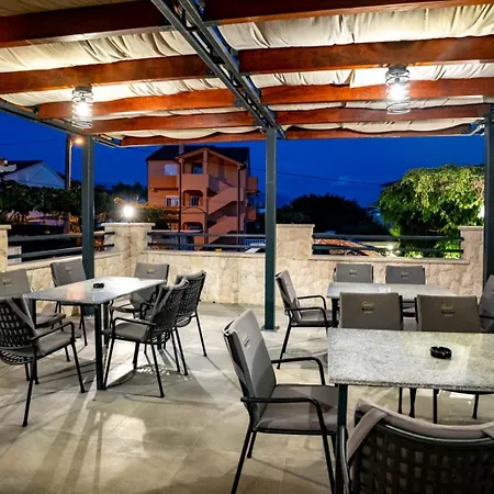 Lejlighed In With Terrace, Air Condition, Wifi
