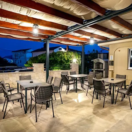 Apartment In With Terrace, Air Condition, Wifi *