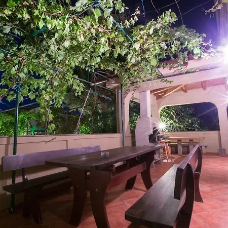 In With Terrace, Air Condition, Wifi * Lopar