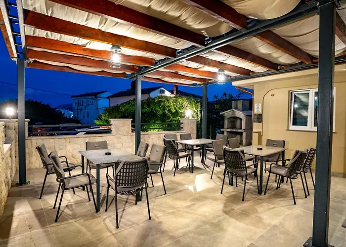 Apartament In With Terrace, Air Condition, Wifi *