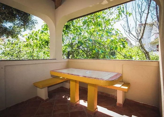 In With Terrace, Air Condition, Wifi Apartament